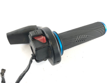 Yamaha TT 600 R DJ01 [2000] - Styret bryter til høyre med gassgrep - 0