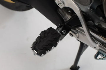 Moto Guzzi V 85 TT [SW-MOTECH] – Evolution fotstøtte