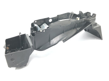 TRIUMPH DAYTONA 955I T595 [1998] - Nummerplateholder for innerskjerm bak sprutbeskyttelse - 0