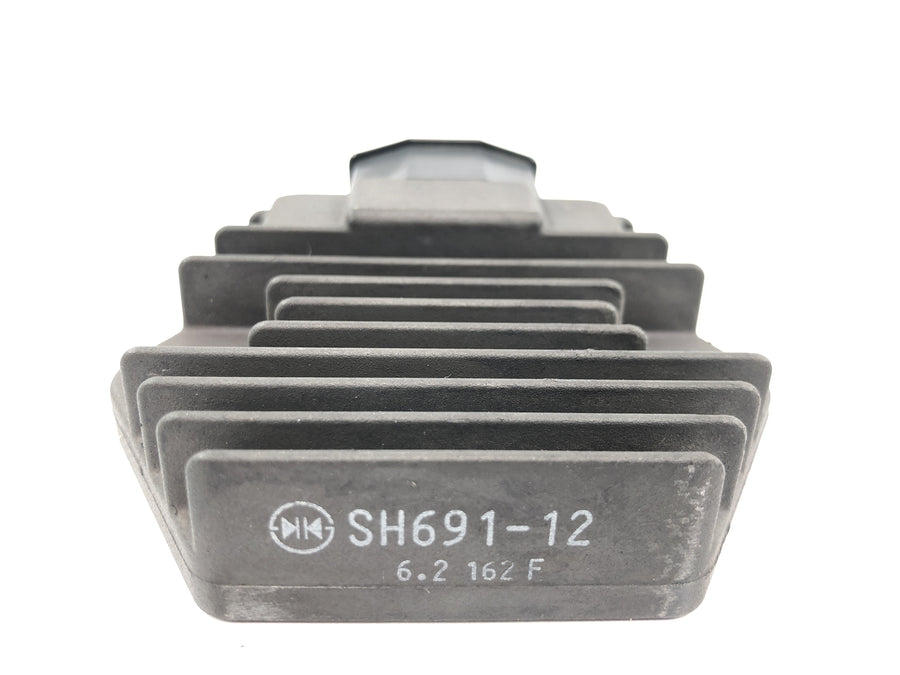 SWM SM 125 R [2018] - Spenningsregulator likeretter regulator dynamo regulator