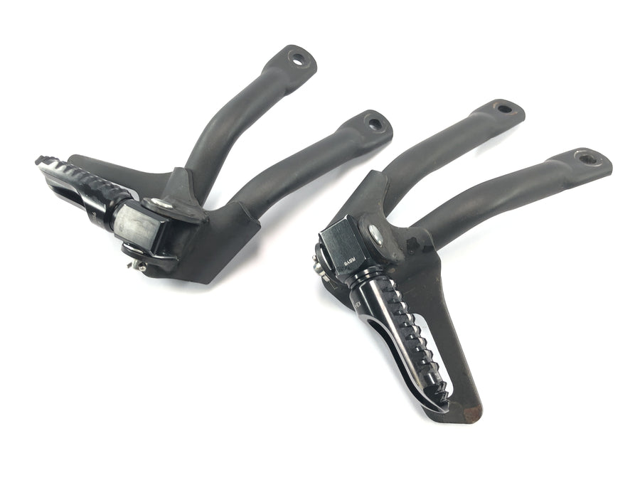 Yamaha MT 03 RM02 [2007] - Fotstøttesystem passasjer fotstøtteholder bakre par