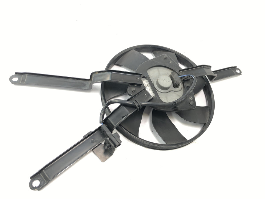 Suzuki VZ 1500 WVCU [2011] - Radiatorvifte radiatorvifte