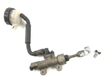 Honda SLR 650 RD09 [1997] - Bremsepumpe på den bakre hovedbremsesylinderen bakbremsesystem Bremsesylinder