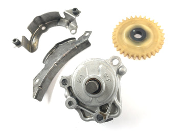 Yamaha MT 03 RM02 [2007] - Oljepumpe oljepumpepumpeenhet med pinjong og braketter