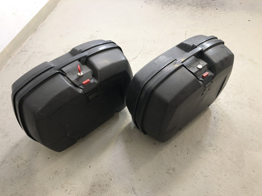 Kawasaki GPZ 1100 ZXT10E [1997] - koffert med nøkkel