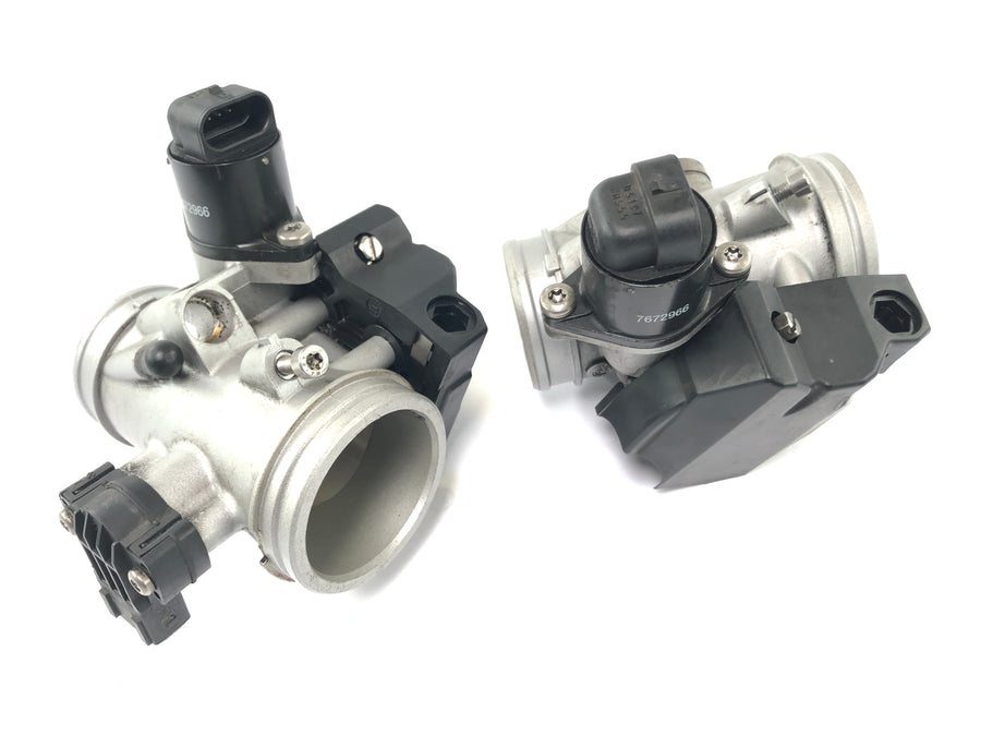 BMW R 1200 St R1st [2006] - Gassventilenhet til venstre og høyre gassventiler