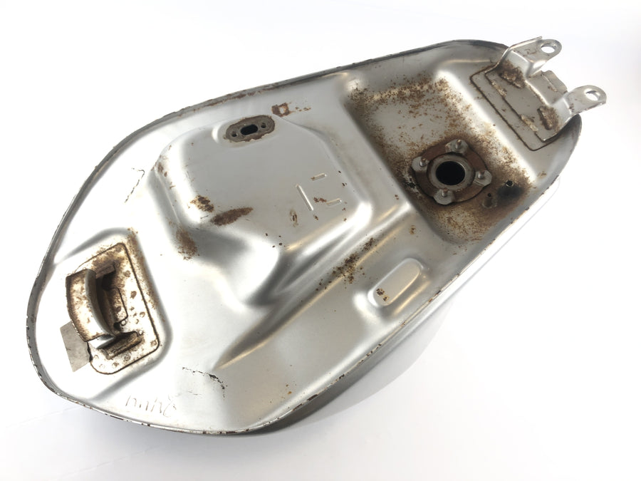Suzuki GSF 1200 S Bandit WVA9 [2003] - Tank bensin tank med bump