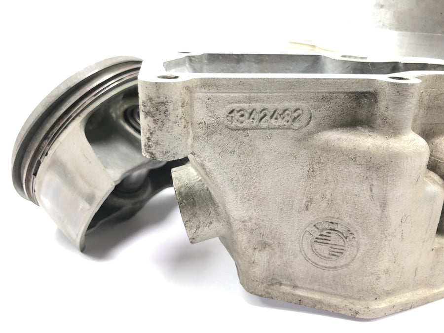 BMW R 1100 RT 259 [1999] - sylinder med stempel til høyre
