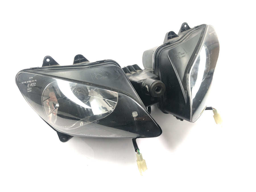 Yamaha YZF R1 RN04 [2001] - Frontlykt foran