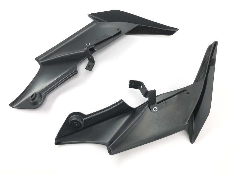Honda CBR 600 RR [2005] - frontspoiler GP karbon ser så god ut som ny