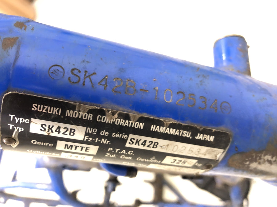Suzuki DR 350 SK42B [1991] - Ramme med papirer