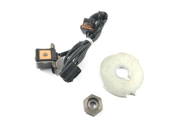 Kawasaki ZRX 1200 S ZRT20A [2001] - Tenningspulsgenerator pickup sensor pulshjulmutter