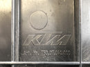 KTM 690 SM Prestige [2007] - Seterettsete Seteområde-4