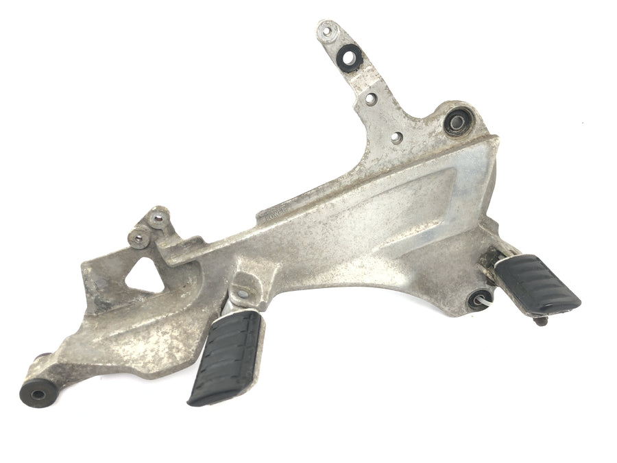 Honda ST 1100 SC26 Pan European [1990] - Fotstøttesystem høyre fotstøtteholder