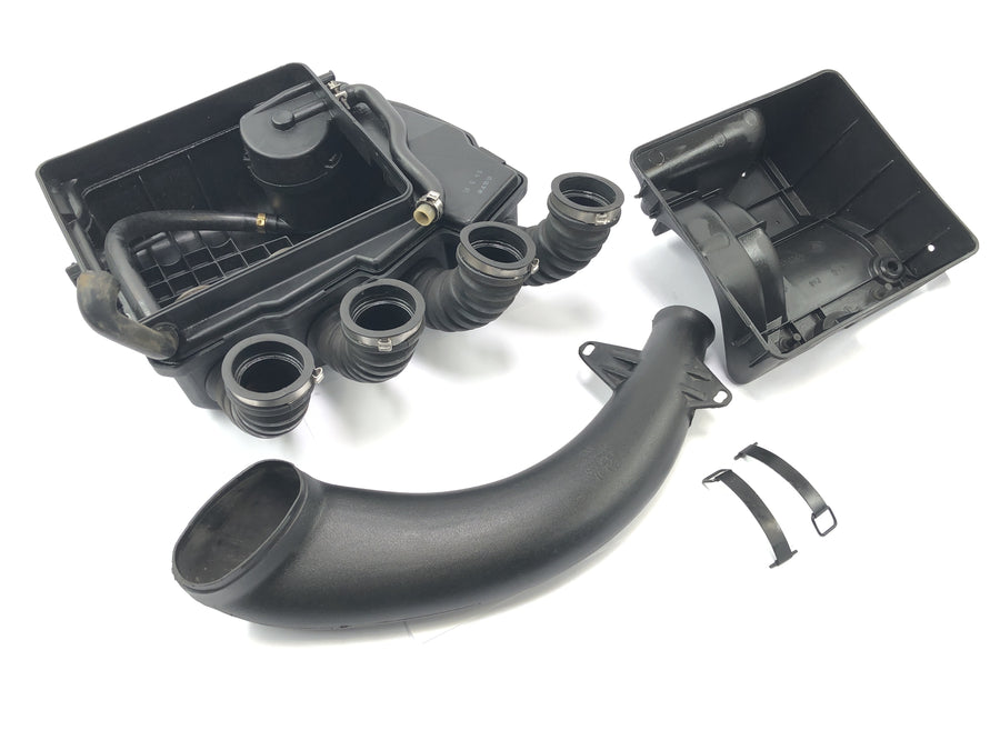BMW K 1100 LT 100 [1994] - Air Filter Box Airbox Air Line Intrace Trim
