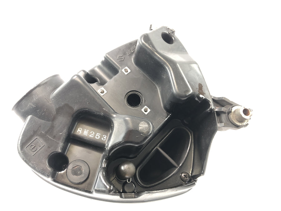 Suzuki VZ 1500 WVCU [2011] - Luftfilterboks luftboks luftfilterhus inntaksboks