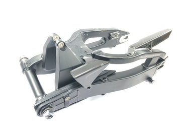 Honda CBR 1000 RR SC57 [2006] - Svingarm bakhjul med svingarmaksel