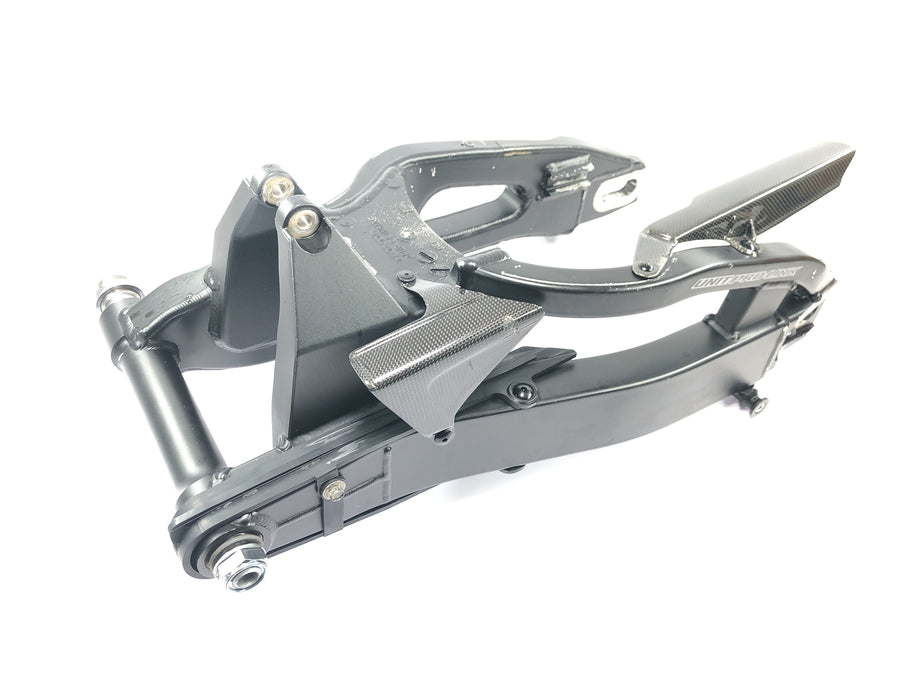Honda CBR 1000 RR SC57 [2006] - Svingarm bakhjul med svingarmaksel