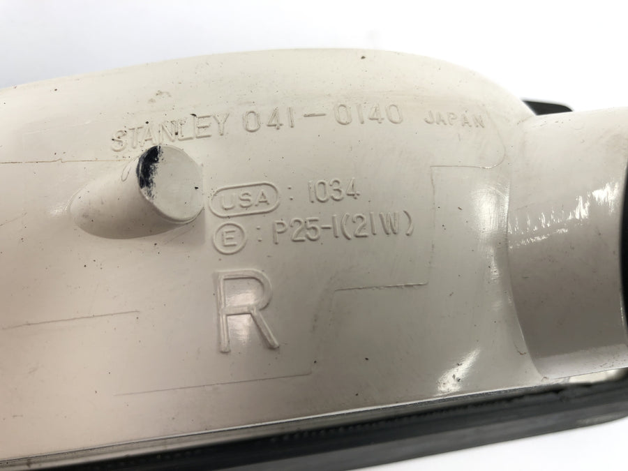 Honda GL 500 Silversching PC02 [1982] - Turnkey Turn Signal Lamp Side Boundary Light on the Right