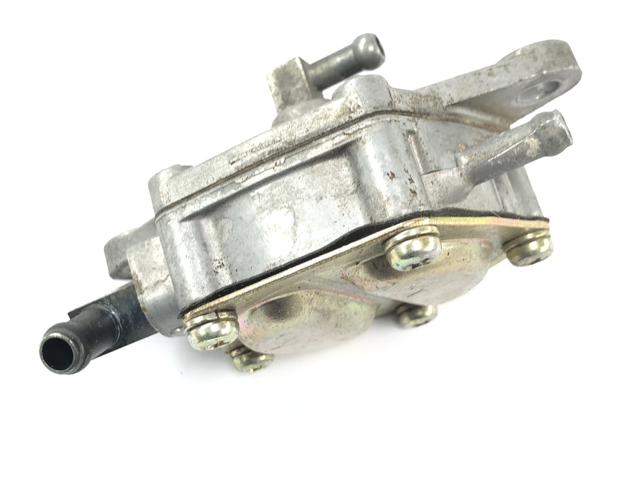 Suzuki RG 250 Gamma GJ21D [1987] - Drivstoffpumpe drivstoffpumpe