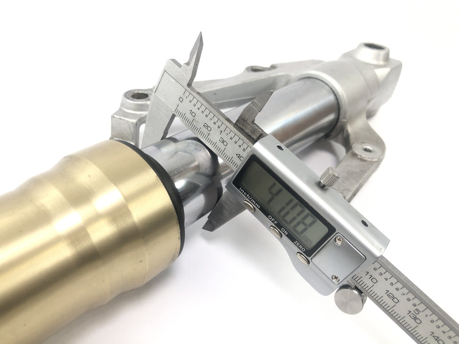 Yamaha YZF R1 RN01 [1998] - Fork UpSizedown Fork i forakselen med akse