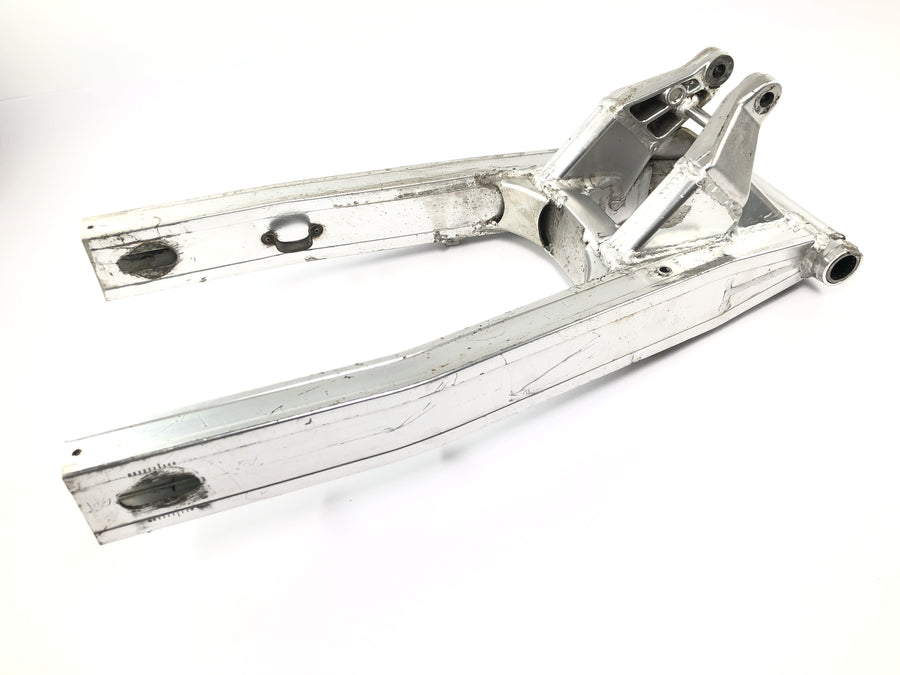 Suzuki GSX R 1100 GU74C [1987] - Svingarm bakhjul svingarm aluminium svingarm