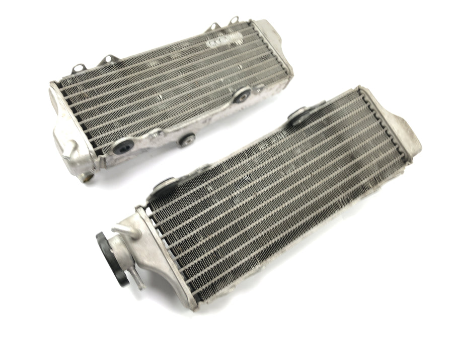 Husqvarna TE 610 H6 8AE [TE 570 H7] - Radiator vannkjøler venstre høyre sett