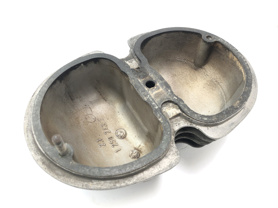 BMW R 75/5 [1973] - ventildeksel til høyre