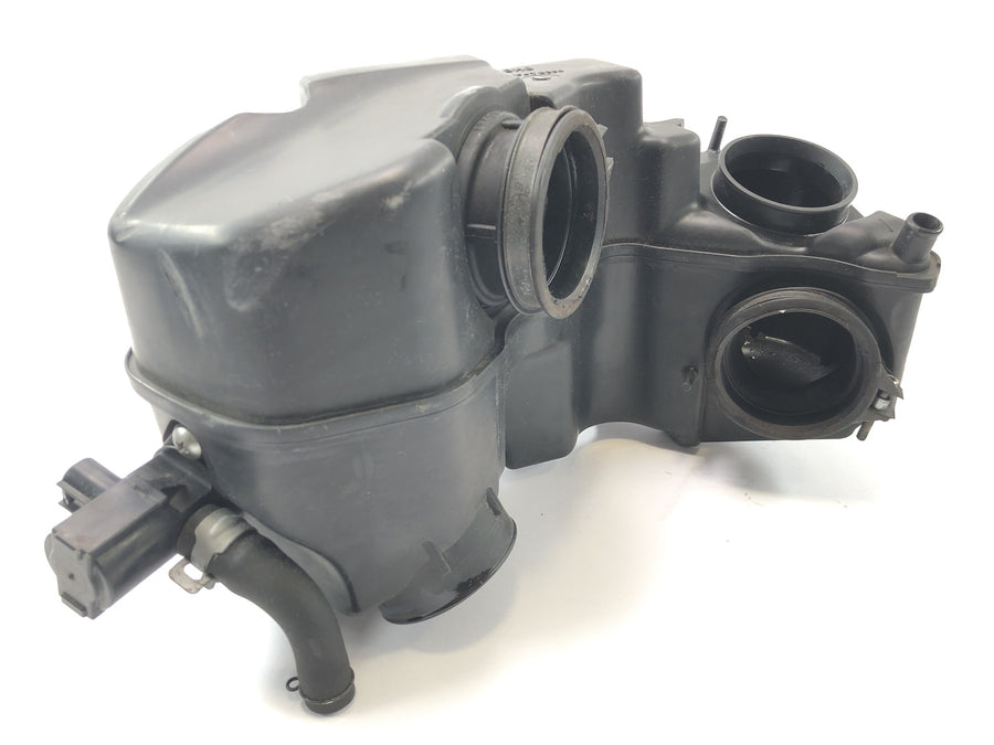 Suzuki VZ 1500 WVCU [2011] - Luftfilterboks luftboks luftfilterhus inntaksboks