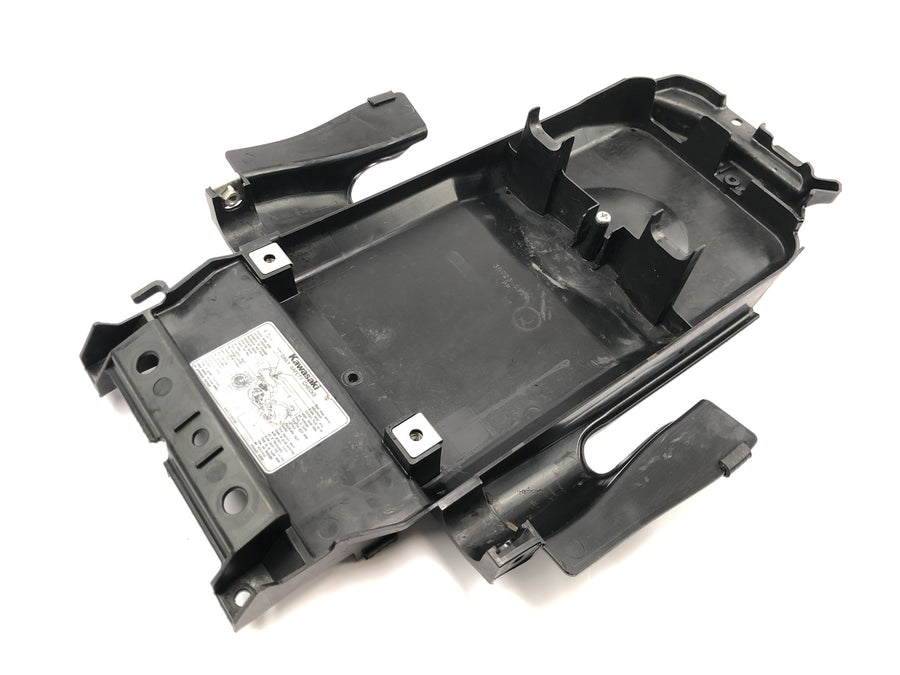 Kawasaki Versys KLE 650 A [2006] - Innvendig panel bakre underkonstruksjon bakre sprutbeskyttelse