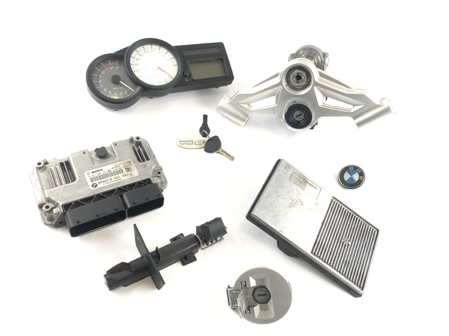 BMW K 1300 S K12S [2010] - Låsesmed Zündchlos CDI Tank Lock for Gabelbrücke over Tacho Cockpit ECU