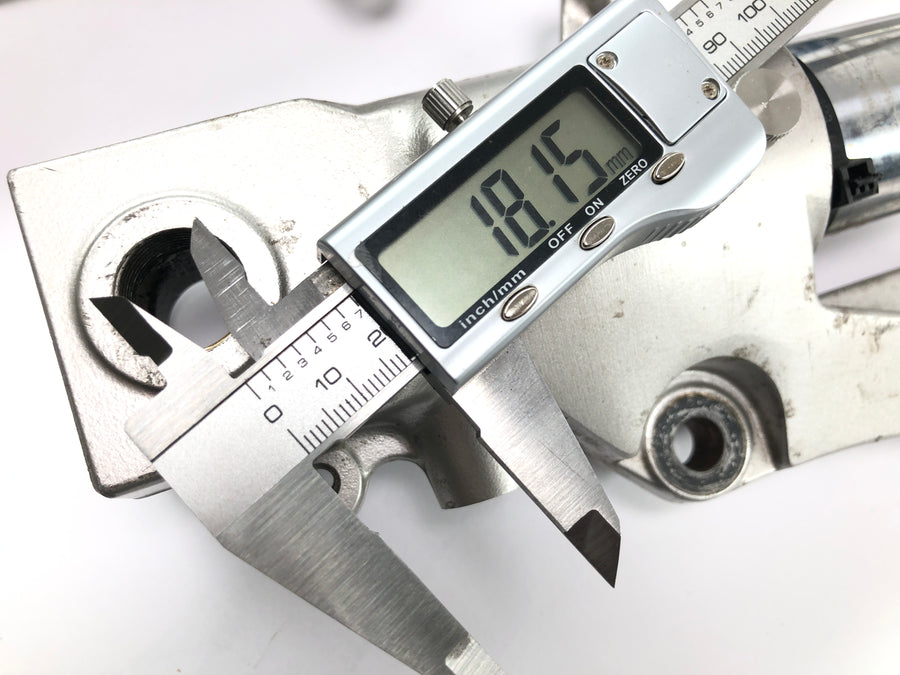 Suzuki GSX-R 1100 W GU75 C [1994] - Teleskopgaffel forgaffel