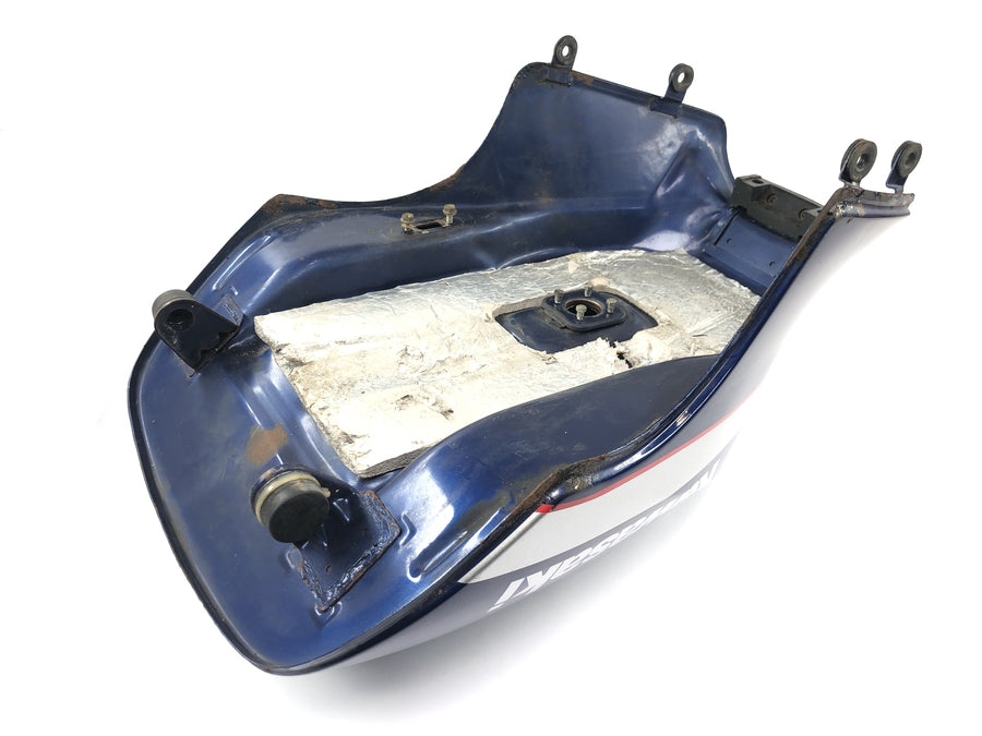 Kawasaki GPZ 1000 RX [1987] - Tank Drivstofftank Bensintank rusten innvendig