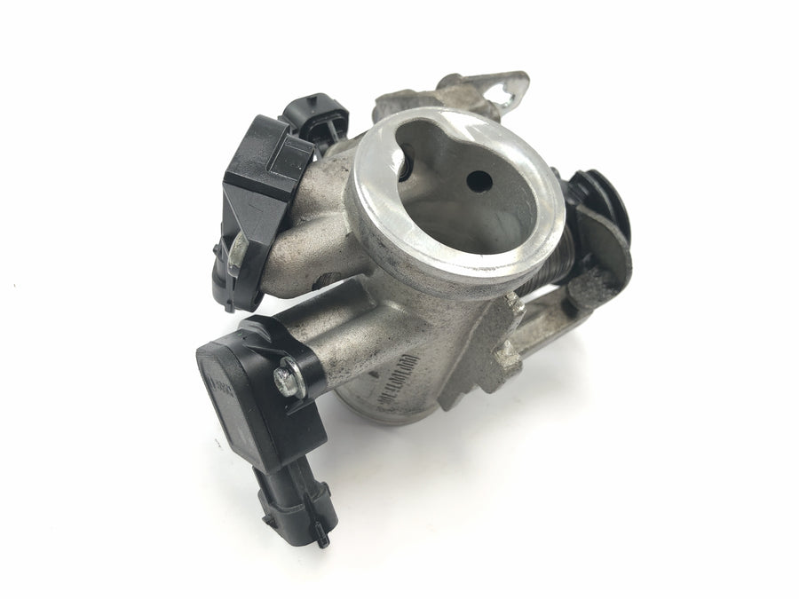 KTM RC 125 [2016] - Gassventilinjeksjonssystem med sensorer