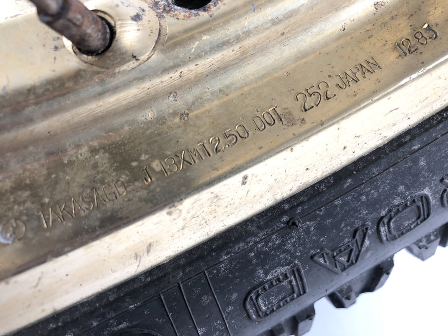 Yamaha XT 600 Zenere 34L [1985] - Bakhjulskanten på baksiden 2,50 x 18 "