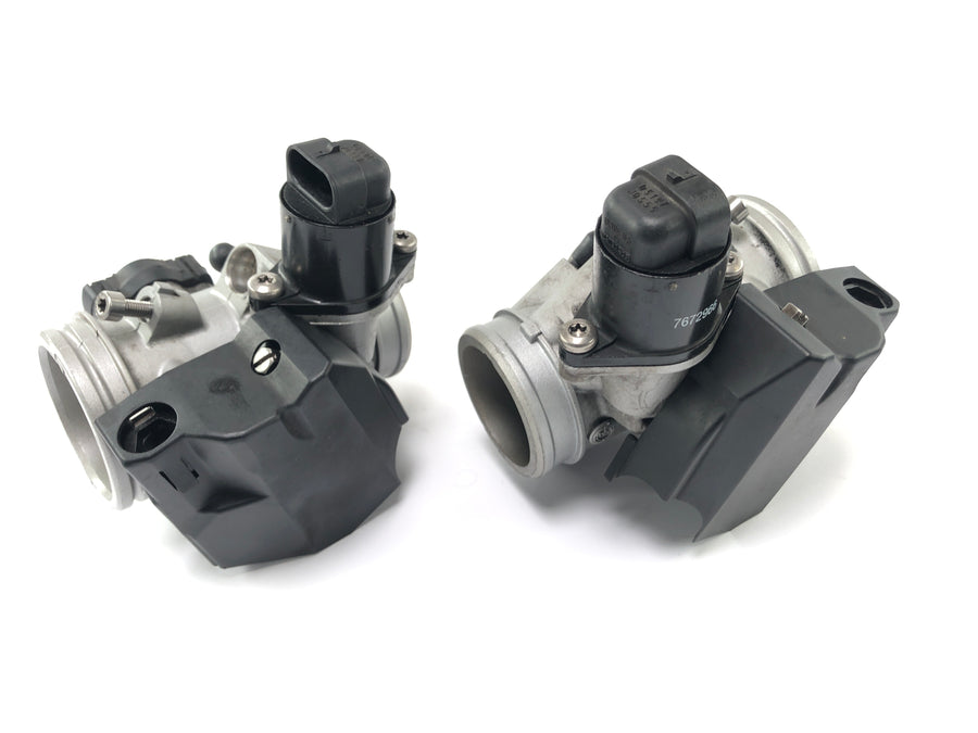 BMW R 1200 St R1st [2006] - Gassventilenhet til venstre og høyre gassventiler