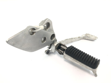 Yamaha XJR 1200 4PU [1996] - Førerfotstøtte til høyre med bremsepedal og holder
