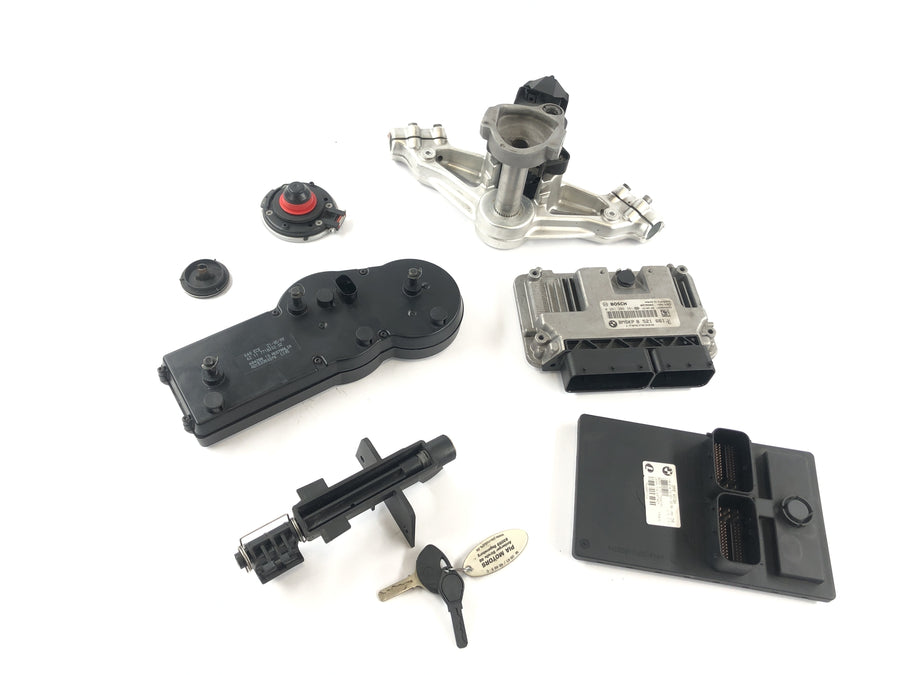 BMW K 1300 S K12S [2010] - Låsesmed Zündchlos CDI Tank Lock for Gabelbrücke over Tacho Cockpit ECU