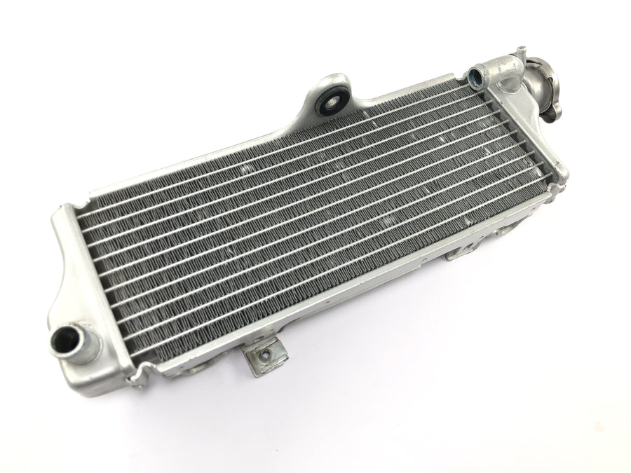 SWM RS 125 R B2 [2020] - Radiator vannkjøler kjølesystem radiatornett foran