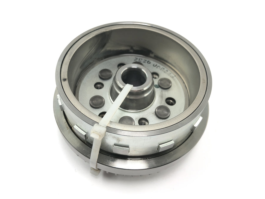 Yamaha WR 125 X DE07 [2010] - Svinghjul med startfrihjul, frihjulsclutch, starterclutch