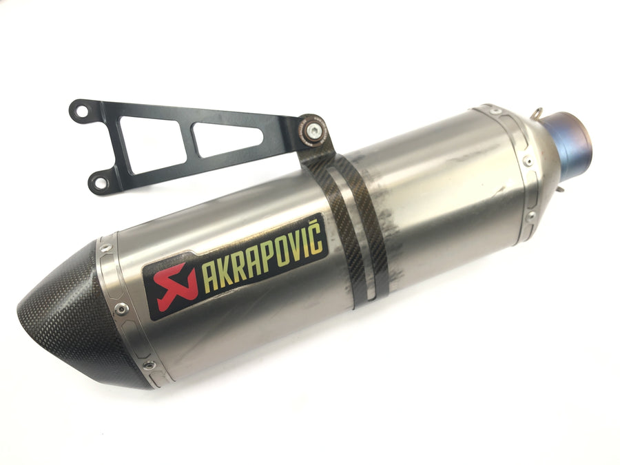 Suzuki GSX R 1000 WVB6 K6 [2006] - eksosanlegg Akrapovic komplett system baklyddemper