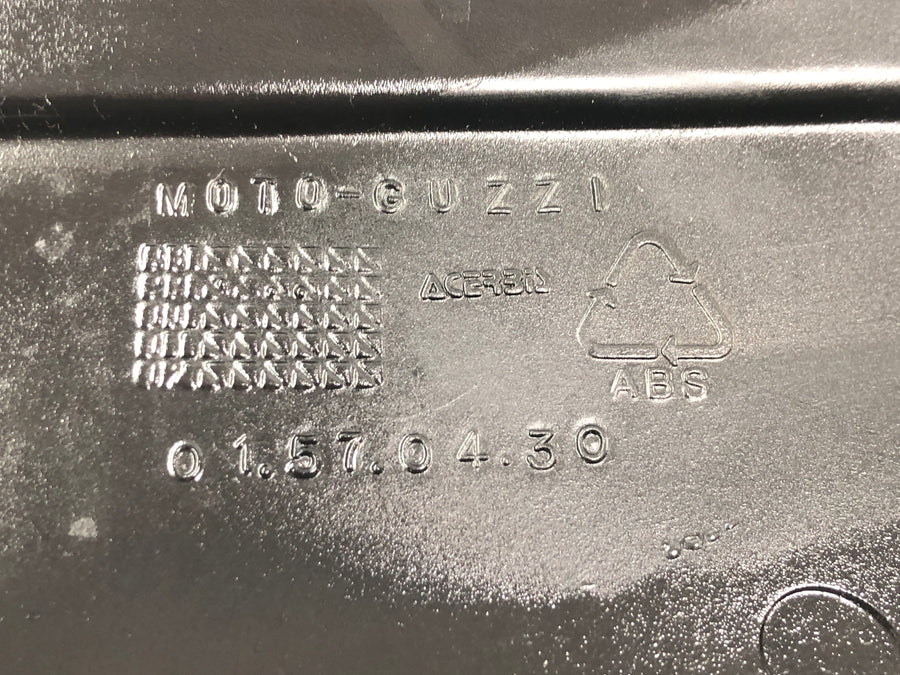 Moto Guzzi V11 Sport [1999] - Sidepanel venstre sidedekselpanel