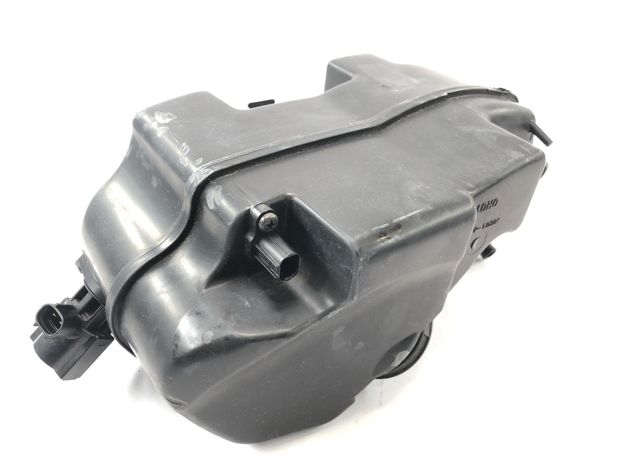 Suzuki VZ 1500 WVCU [2011] - Luftfilterboks luftboks luftfilterhus inntaksboks