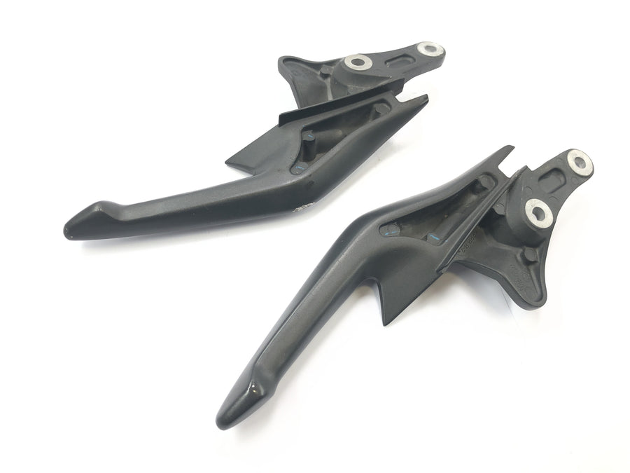 Honda CBR 125 R JC50 [2012] - Pillion grep par