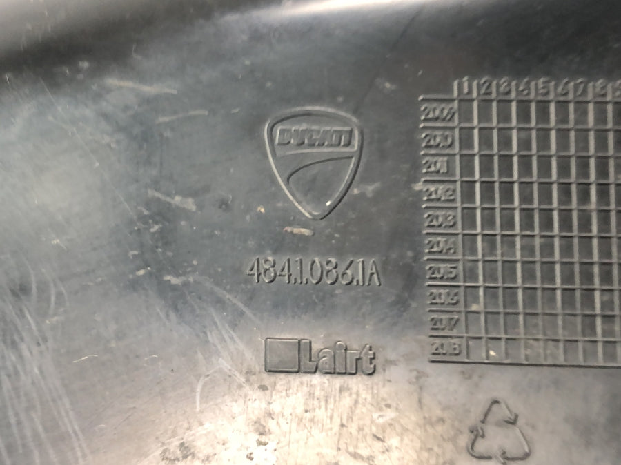 Ducati Multistrada 1200 S Touring [2009] - Kåpe sidekledning sett høyre venstre luftavviser vindavviser