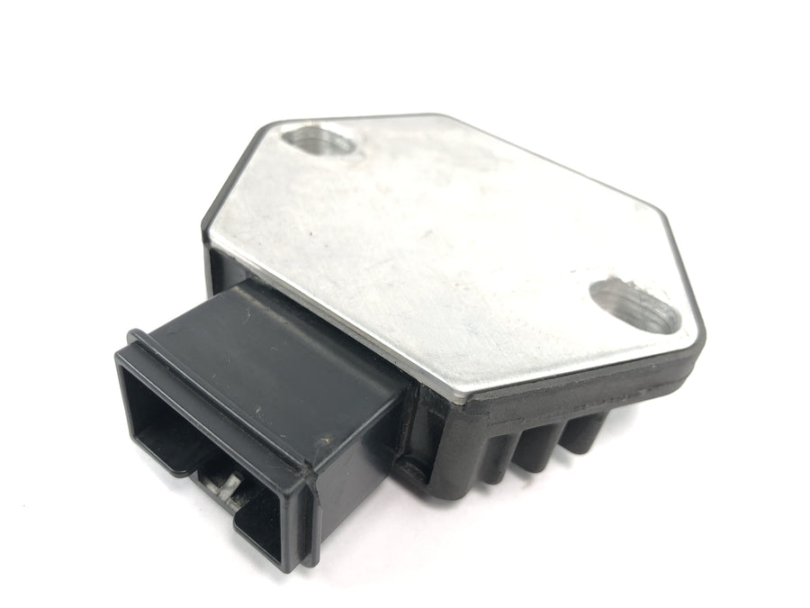 SWM SM 125 R [2018] - Spenningsregulator likeretter regulator dynamo regulator