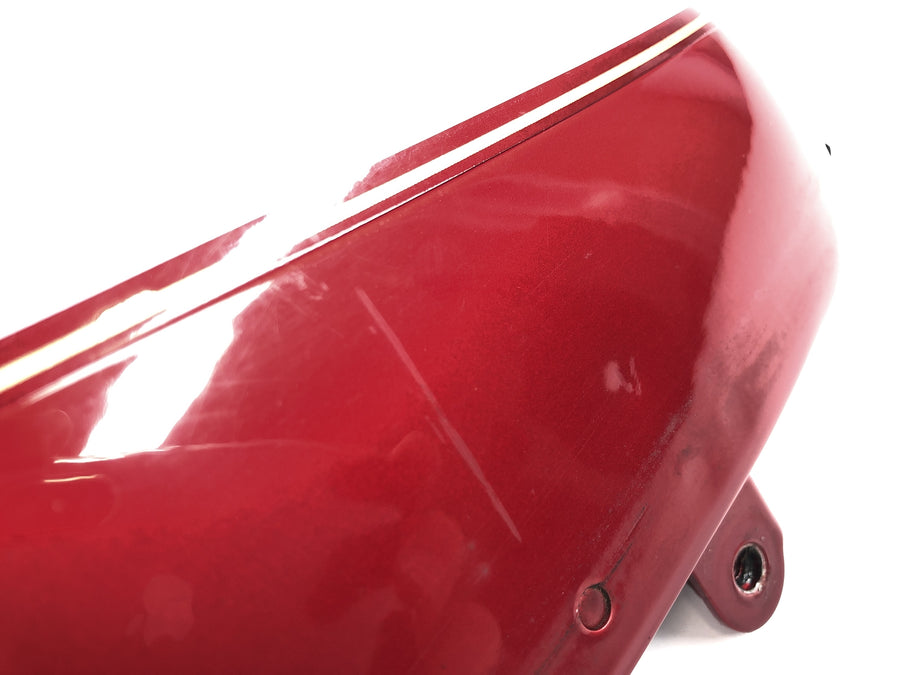 Suzuki Intruder VL 1500 AL [2000] - tankpanel på høyre sidepanel sidedeksel lett skadet