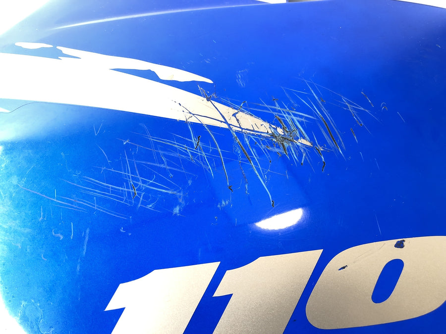 Suzuki GSX-R 1100 W GU75 C [1994] - Sidepanel høyre med riper