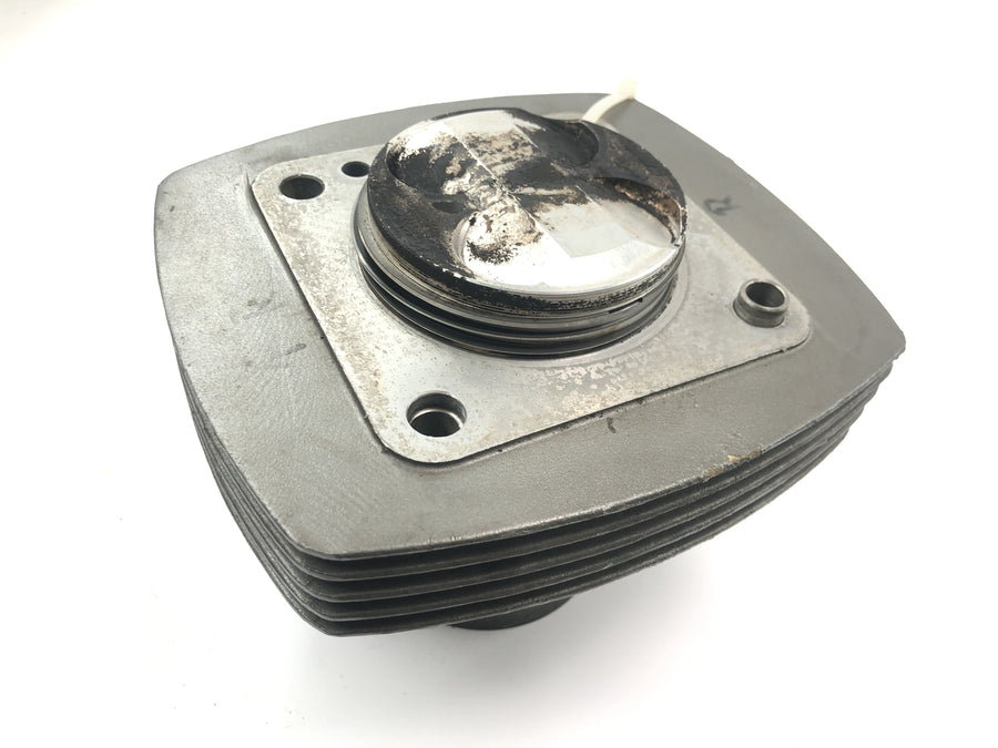 Moto Guzzi V10 Centauro [1998] - sylinder med stempel til høyre
