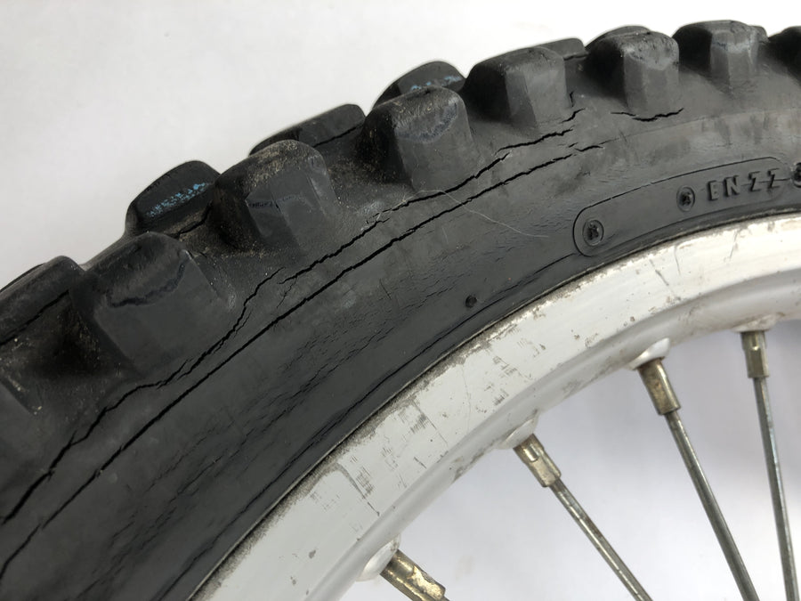 Yamaha TT 600 59x [1986] - Forhjulets felghjul 1.60 x 21 "dekk porøs